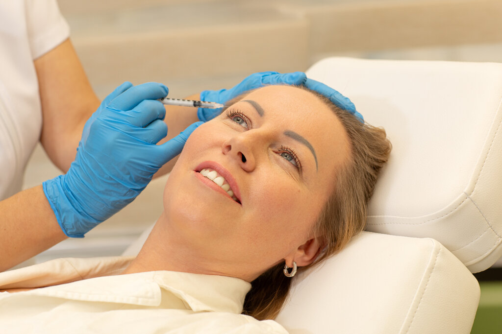 Injections de botox Montréal - services botox Laval - traitements neuromodulateurs Montréal -clinique botox Laval - experts en neuromodulateurs à Montréal - meilleur botox près de chez moi